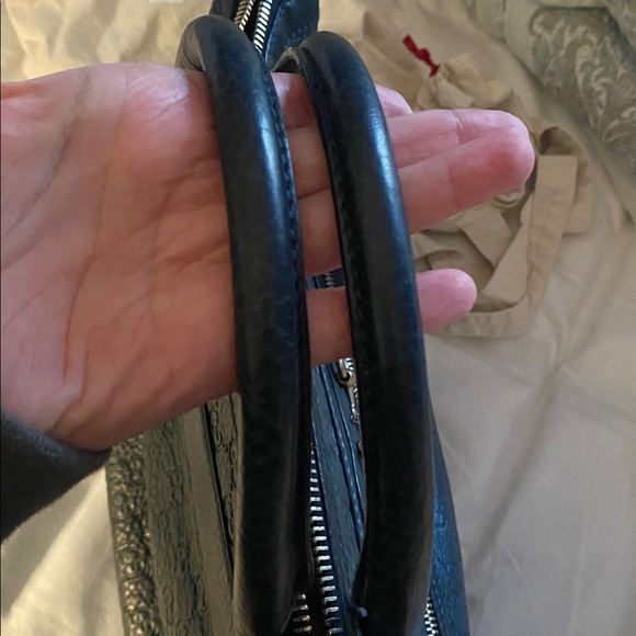 Gucci Hunter Green Satchel with Gold Accents - Picture 11 of 12